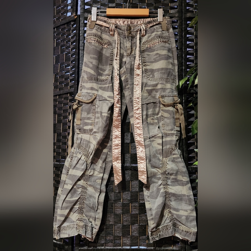 🐞3/33🐞  Blue notes Camo cargo pants
